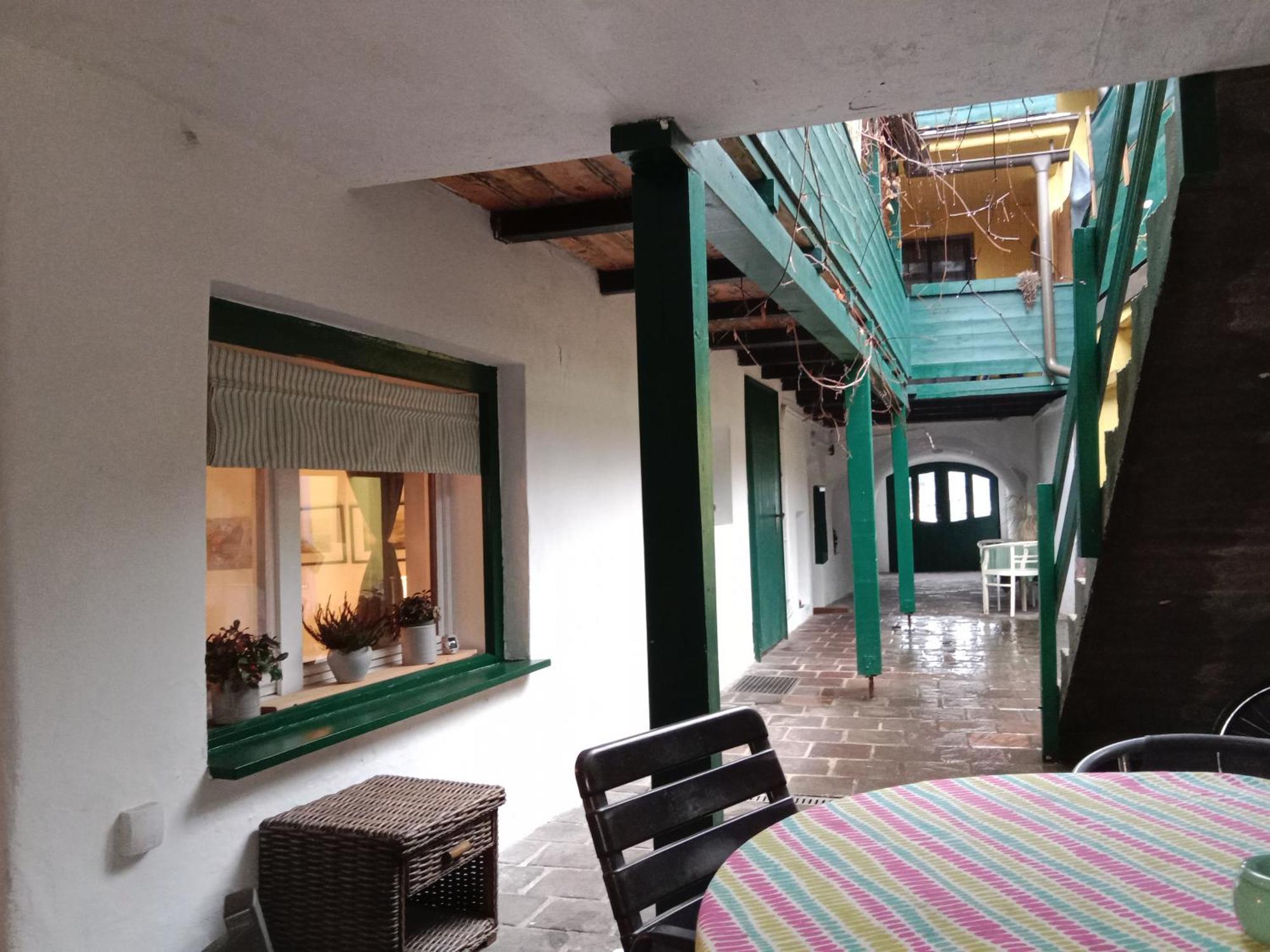Studio In Altstadthaus Sankt Veit an der Glan Buitenkant foto